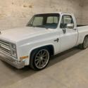 Short Wheelbase. 350 / 700R4. Square Body