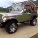 Silver in excellent condition Jeep CJ7 Laredo