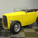 STEEL-BODY &#039;32 ROADSTER, 350 V8, AUTO, PWR FRONT DISCS, COILOVERS, MAGAZINE ROD!