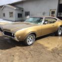 Survivor 1969 Oldsmobile cutlass 442  Olds 442 - old school Muscle car ! 4 Speed