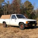 Sweet 1984 Toyota Pickup 22r Longbed very clean / reliable