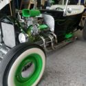 .T Bucket -1923.Ford t bucket .Show winner Highly detailed.350 engine.video aval