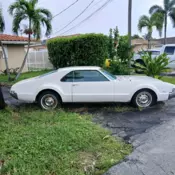 This is a rare and very collectable Oldsmobile Toronto only 102k miles