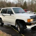 Toyota 4Runner Deluxe