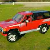 Toyota 4Runner SR5 4x4 4CL 22R EFI fuel injected A/C Tilt Cruise W/ OD