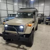 Toyota Landcruiser FJ55- rooftop tent, custom made safari rack with ladder!