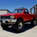 Toyota Pick up 4x4 Sr5  Dlx lifted 159k Miles