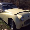 Triumph tr3 1956 roadster with all weather gear and new tires