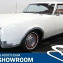 V8 Original Auto Classic Vintage Collector Olds Eighty Eight A/C White Red Stock