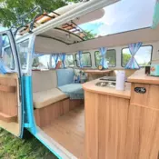 VOLKSWAGEM BUS T2 CAMPER