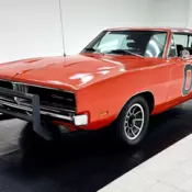 Well Done Tribute/440ci 4bbl V8/A727 TorqueFlite Auto/Dixie Horn/8 1/4" Axle
